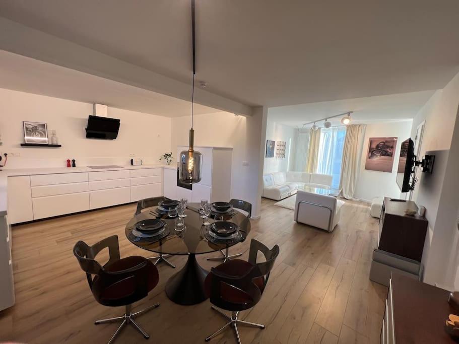 Charmant Appartement Au Look Design Монс Экстерьер фото