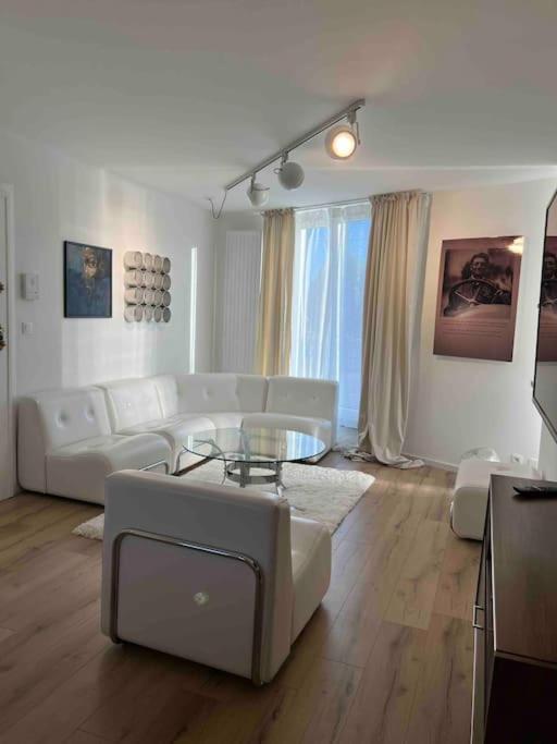 Charmant Appartement Au Look Design Монс Экстерьер фото